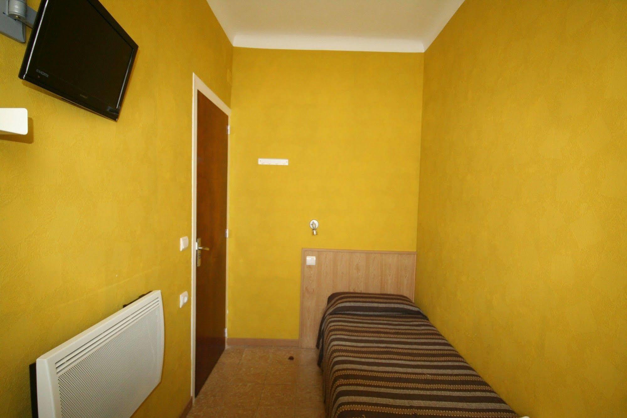 Hostal Juventus Порбоу Екстер'єр фото