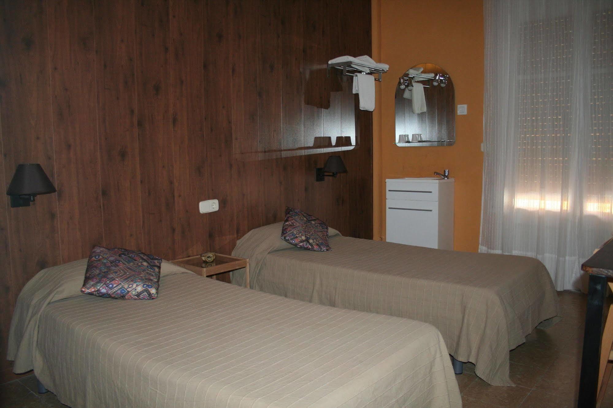 Hostal Juventus Порбоу Екстер'єр фото