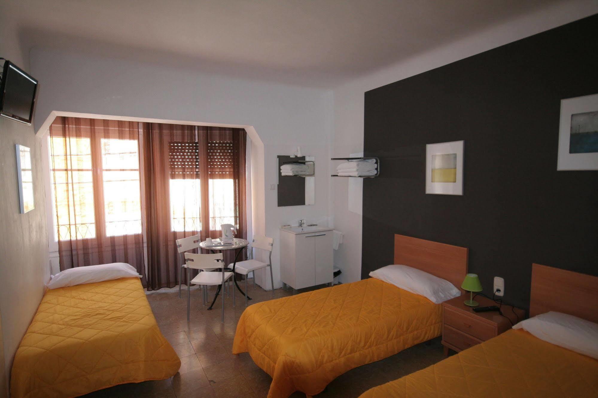 Hostal Juventus Порбоу Екстер'єр фото