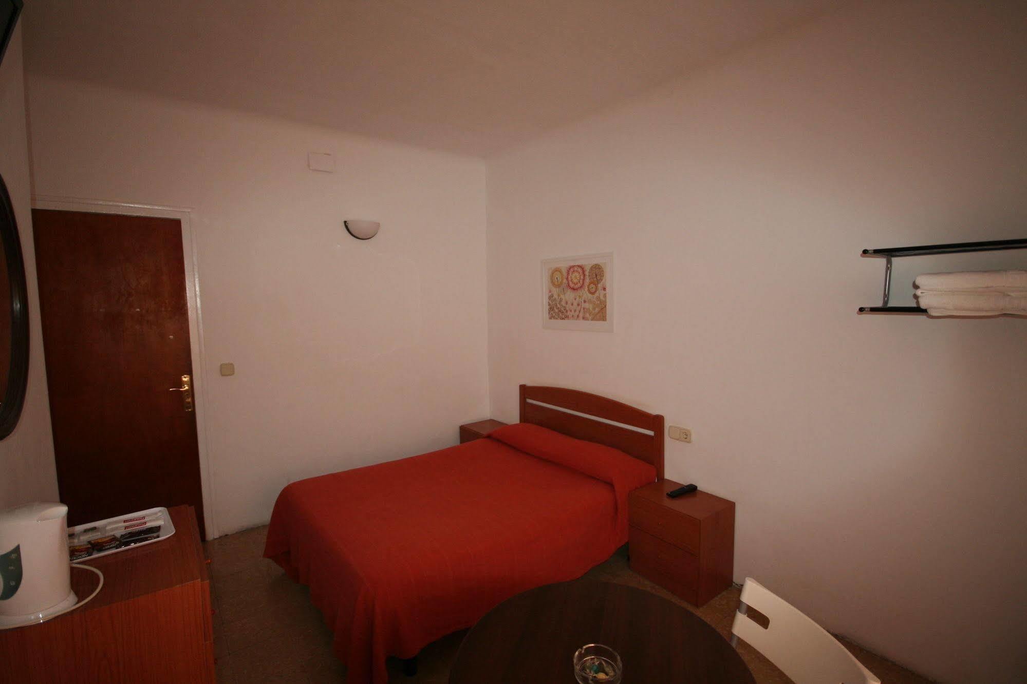 Hostal Juventus Порбоу Екстер'єр фото